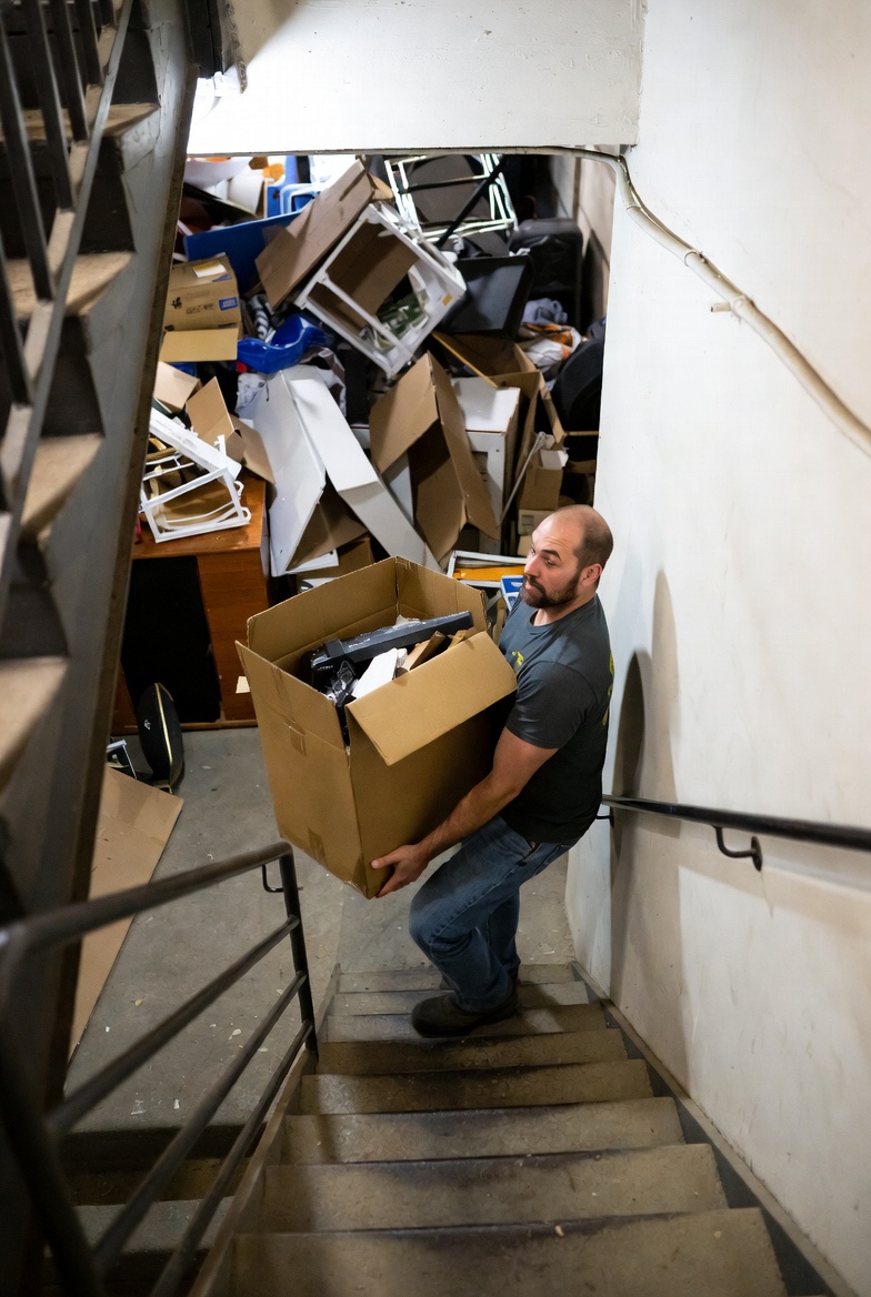 Keller und Dachboden entrümpeln – Beispielbild